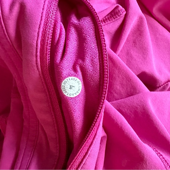 Lululemon pink skirt size 4 - Picture 4 of 4